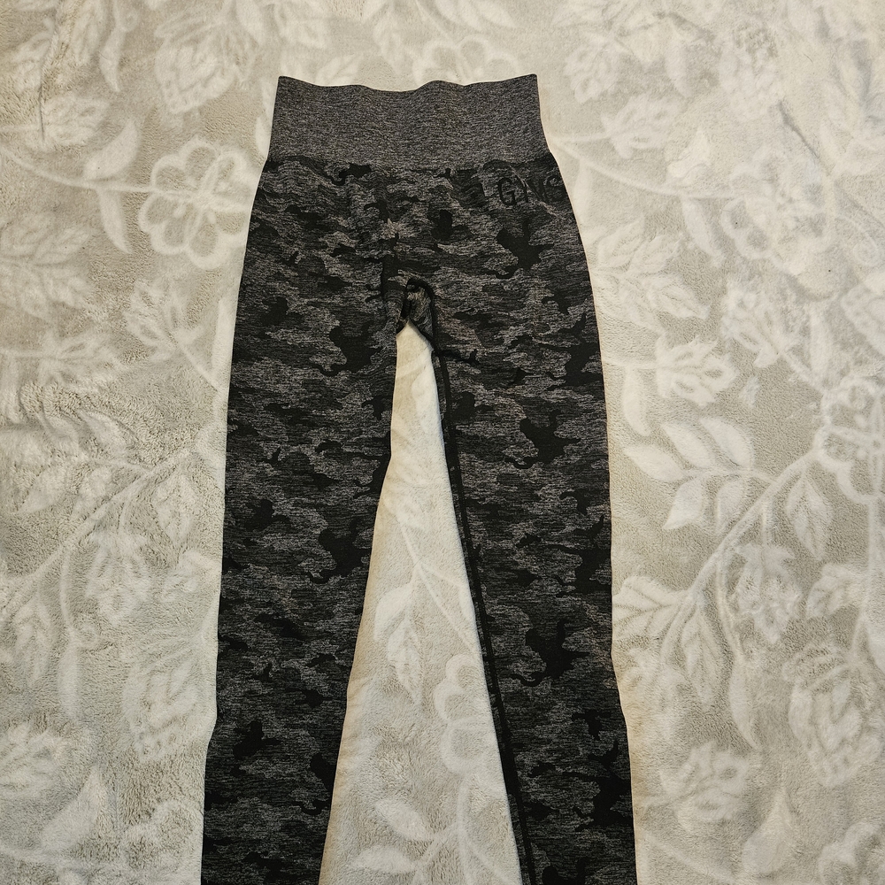 Gymshark Black and Gray Camouflage Leggings